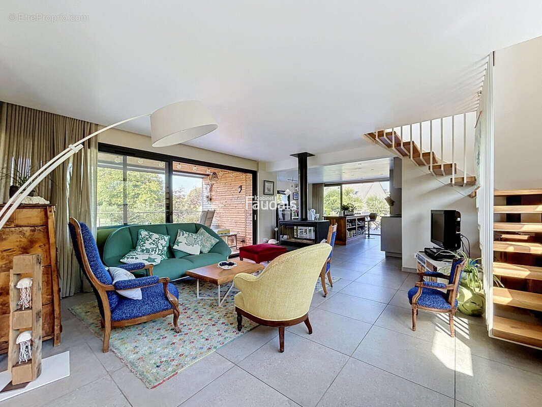 Maison 175 m² à Barneville-Carteret  - photo 4