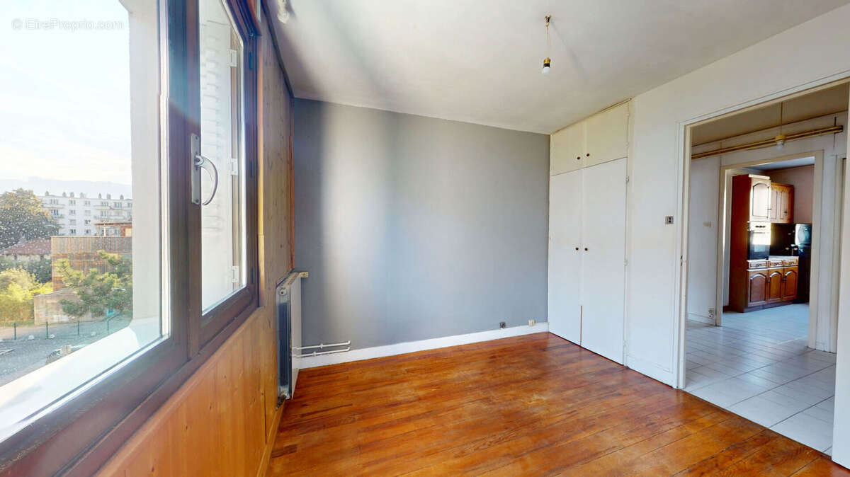 Appartement 3 pièces 53 m2 - Copropriété Ravalée / Isolée - Bajatière / Grenoble / SAINT MARTIN D'HERES - photo 7