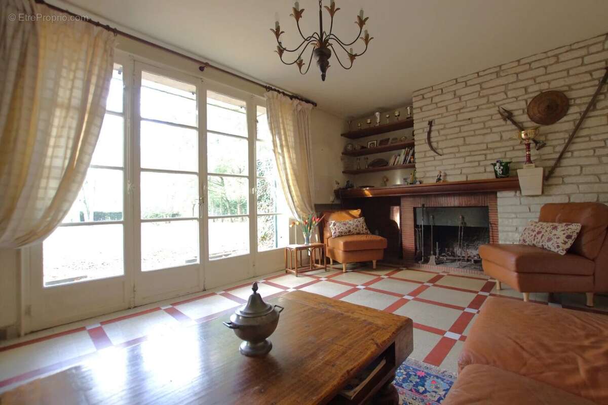 Maison à LAMORLAYE