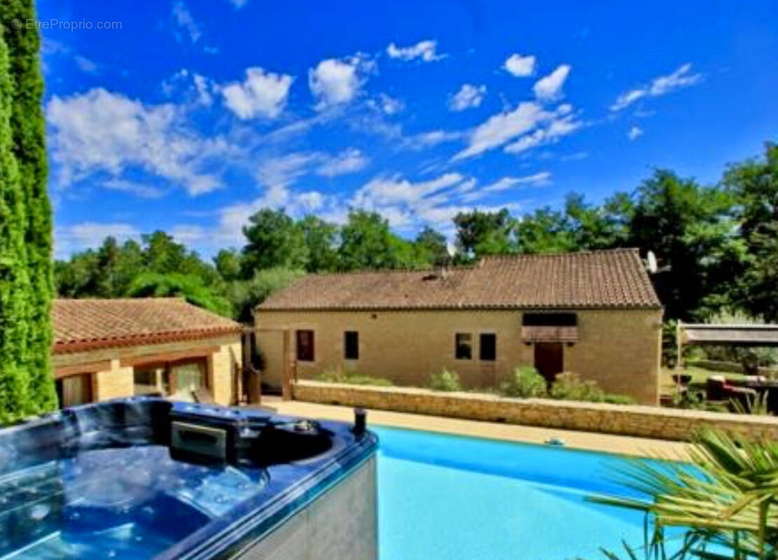 Maison à SARLAT-LA-CANEDA