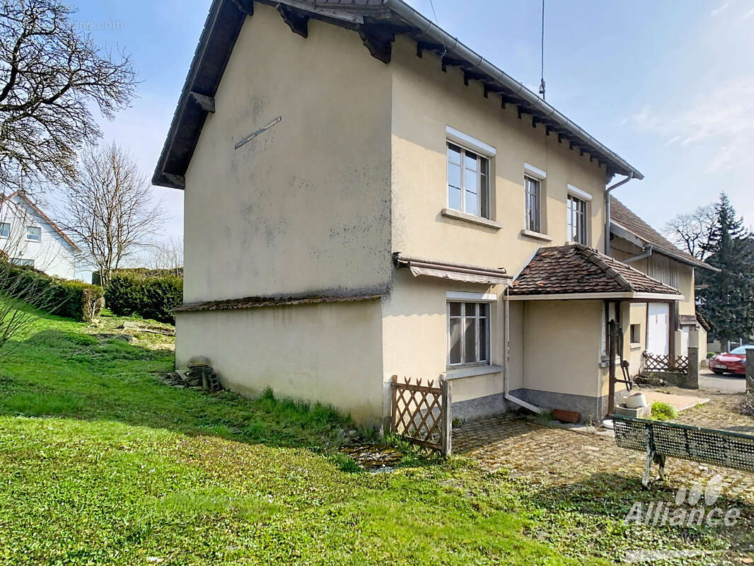 Maison à VELLESCOT