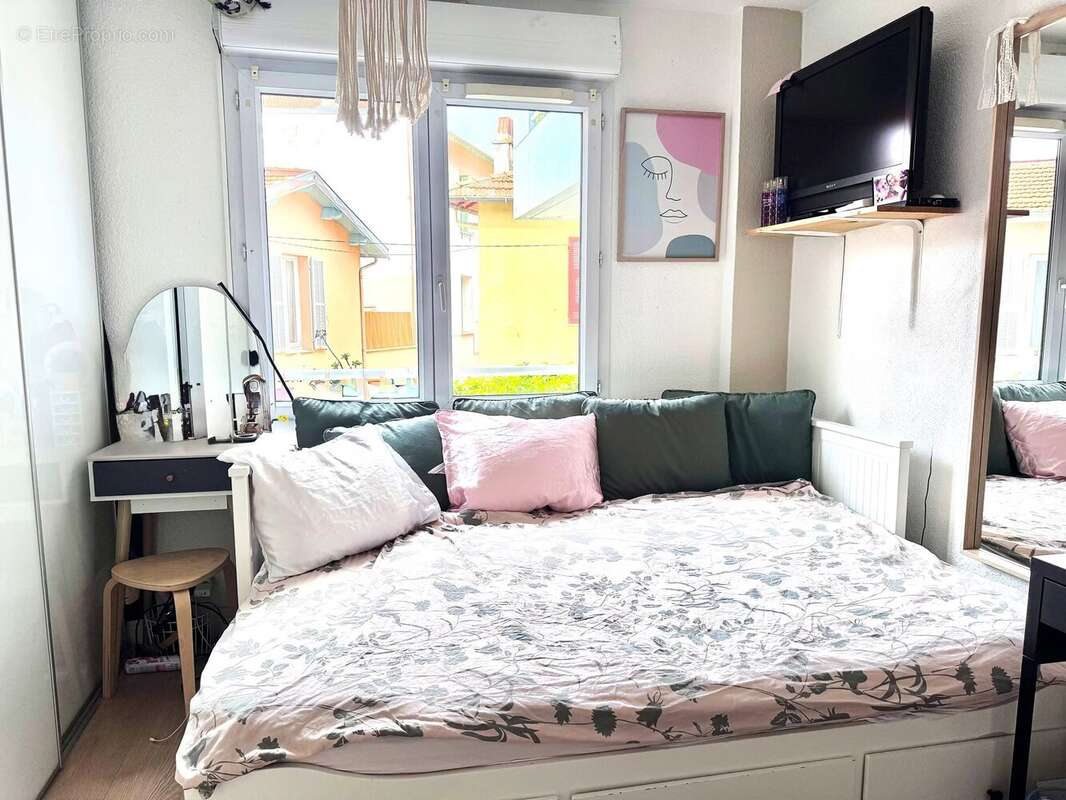 Appartement à ROQUEBRUNE-CAP-MARTIN