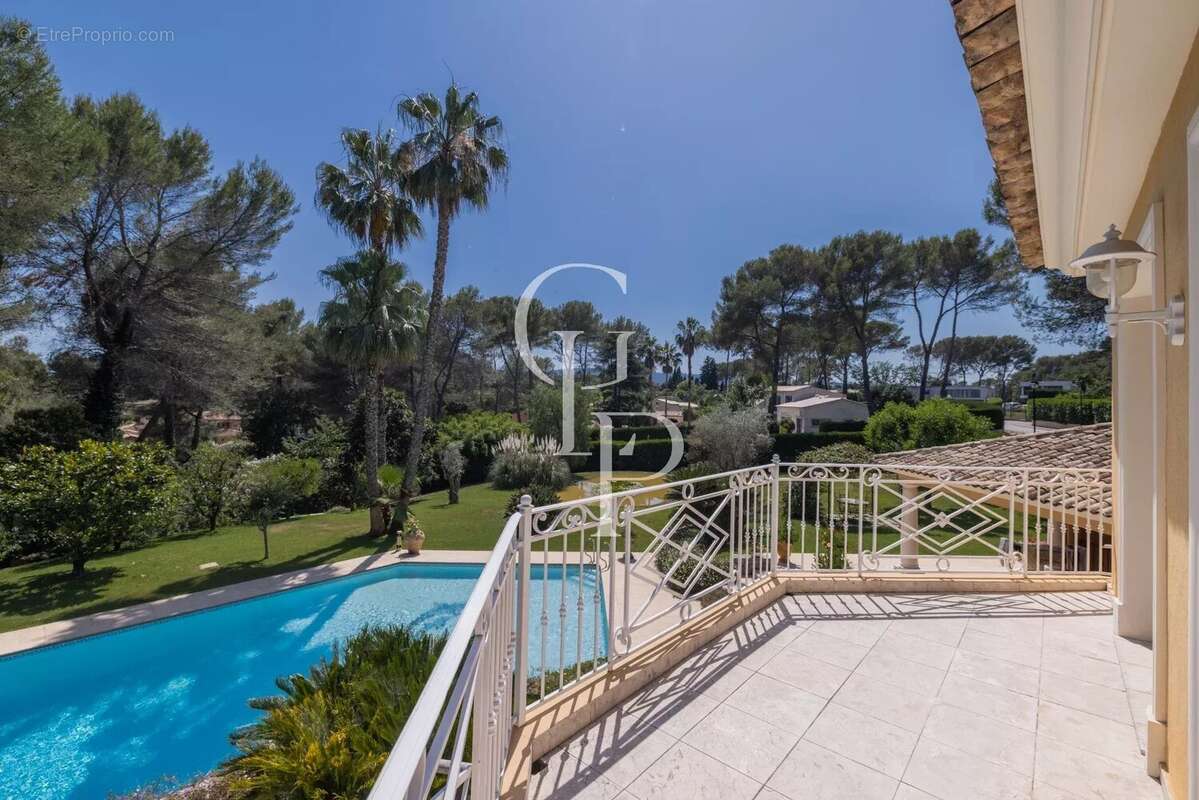 Maison à MOUGINS