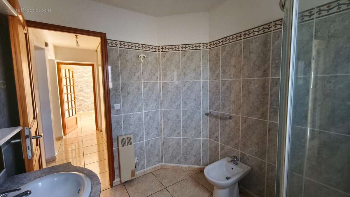 Appartement à BAGES