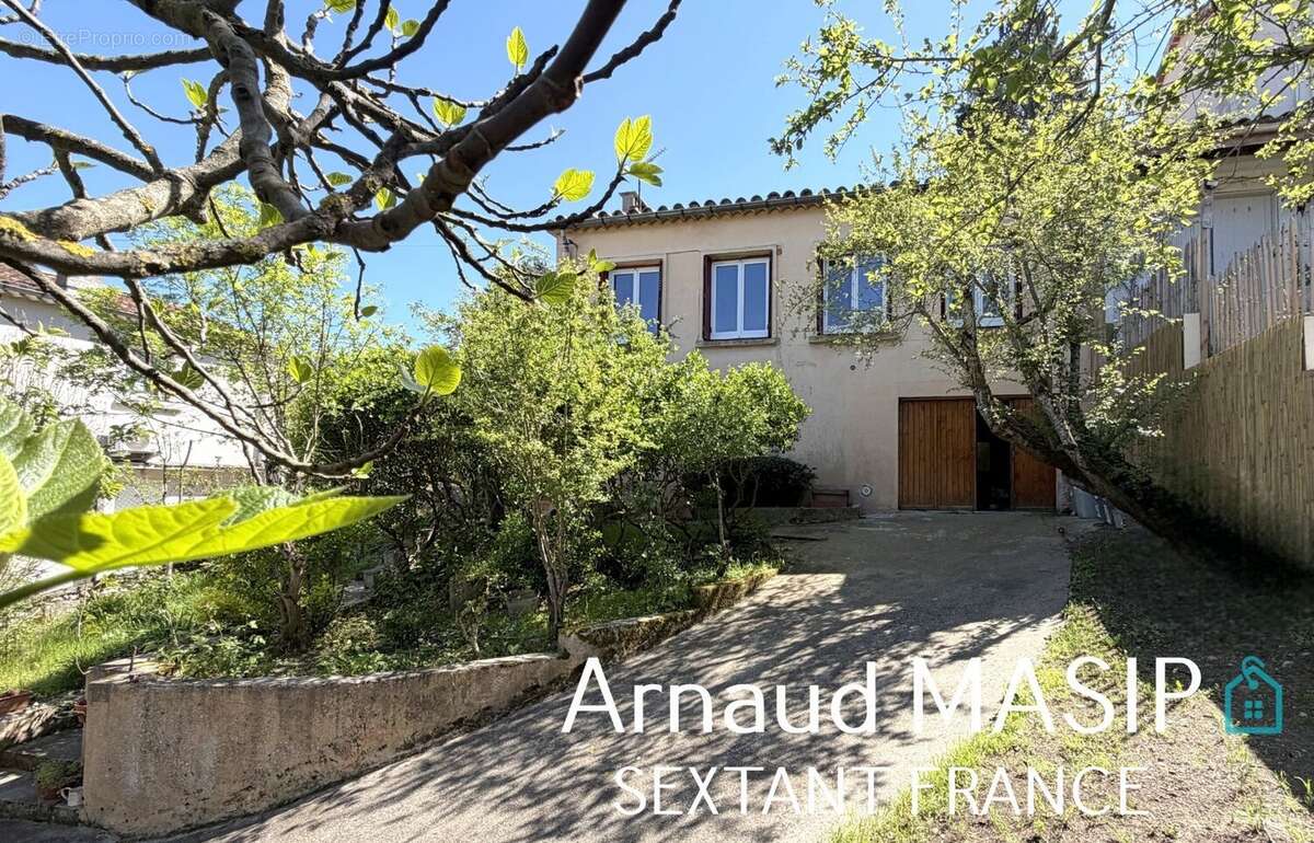 Maison à QUILLAN