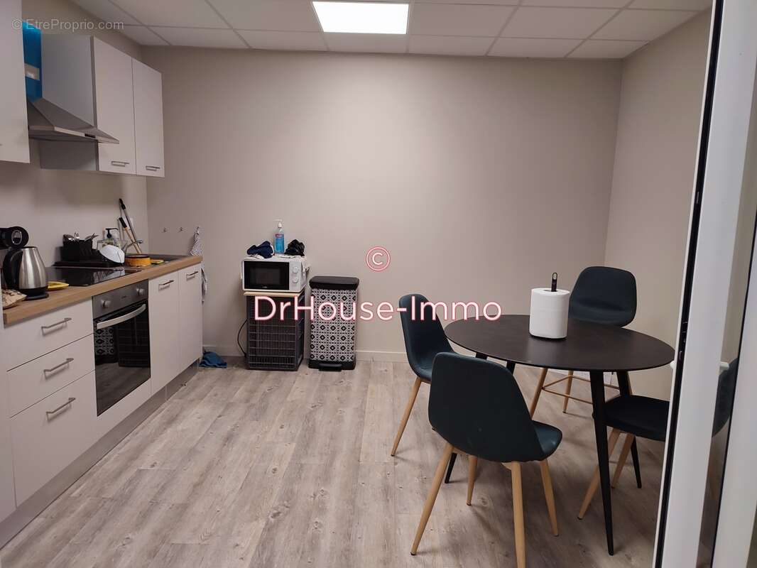 Commerce à BRETTEVILLE-SUR-ODON