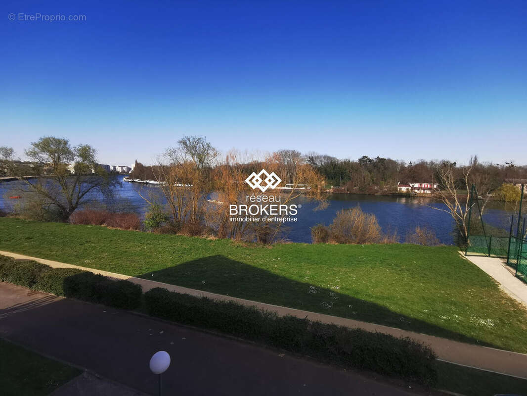 Commerce à VIRY-CHATILLON