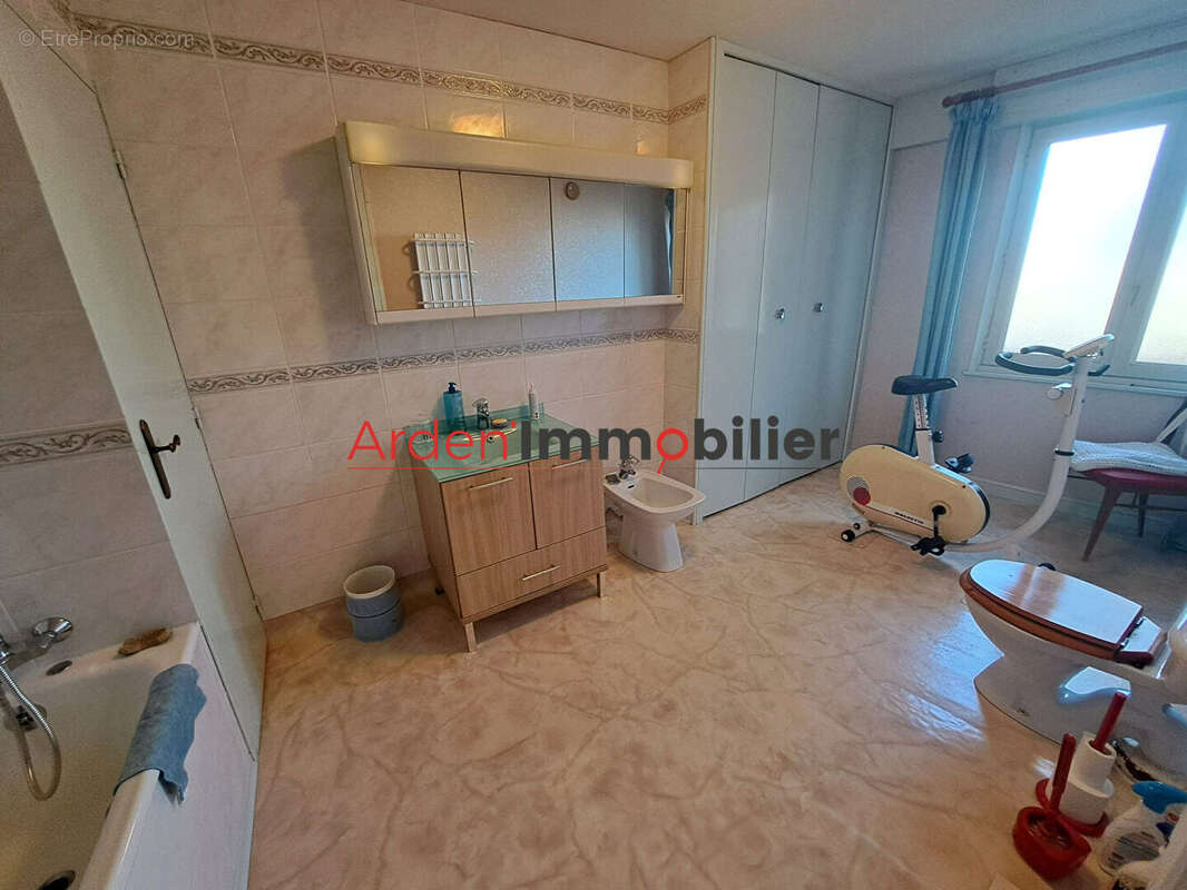 Maison à NOVY-CHEVRIERES