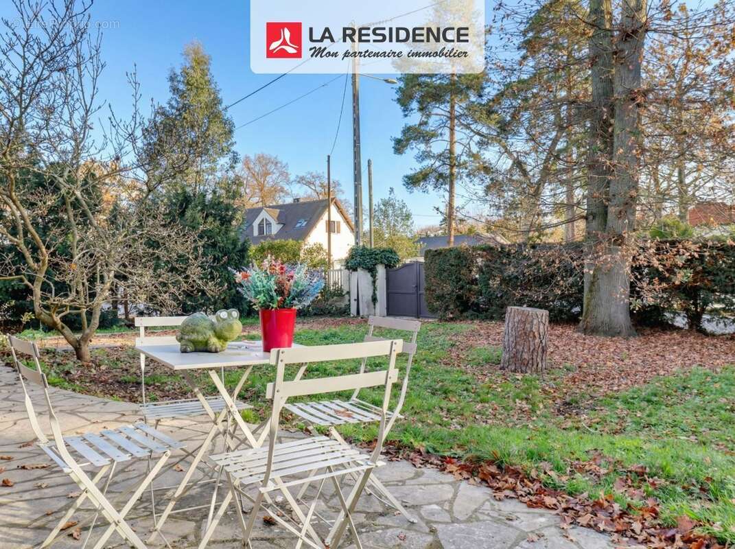 Maison à VERNEUIL-SUR-SEINE