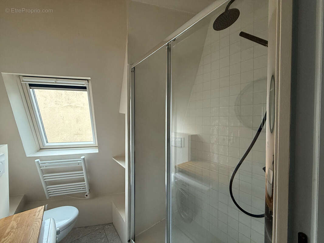 Appartement à PARIS-10E