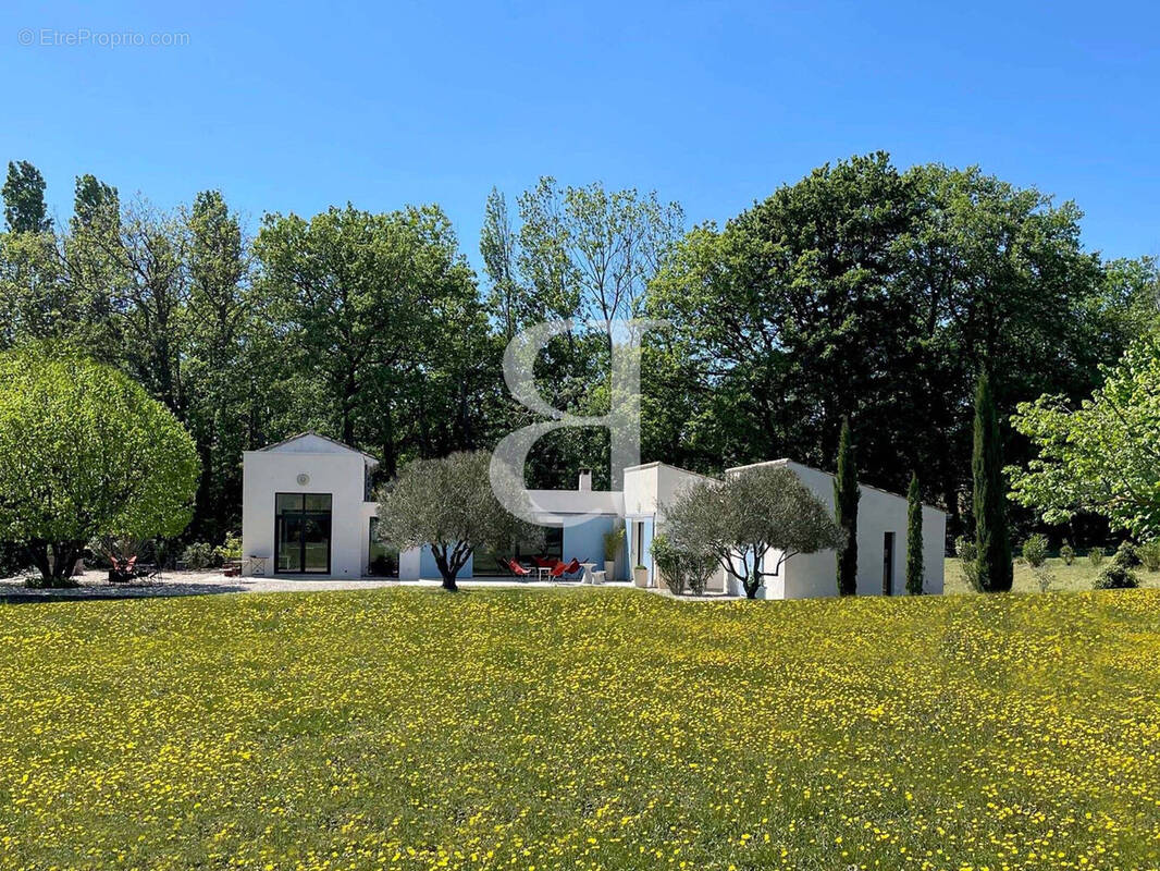 Maison à VAISON-LA-ROMAINE