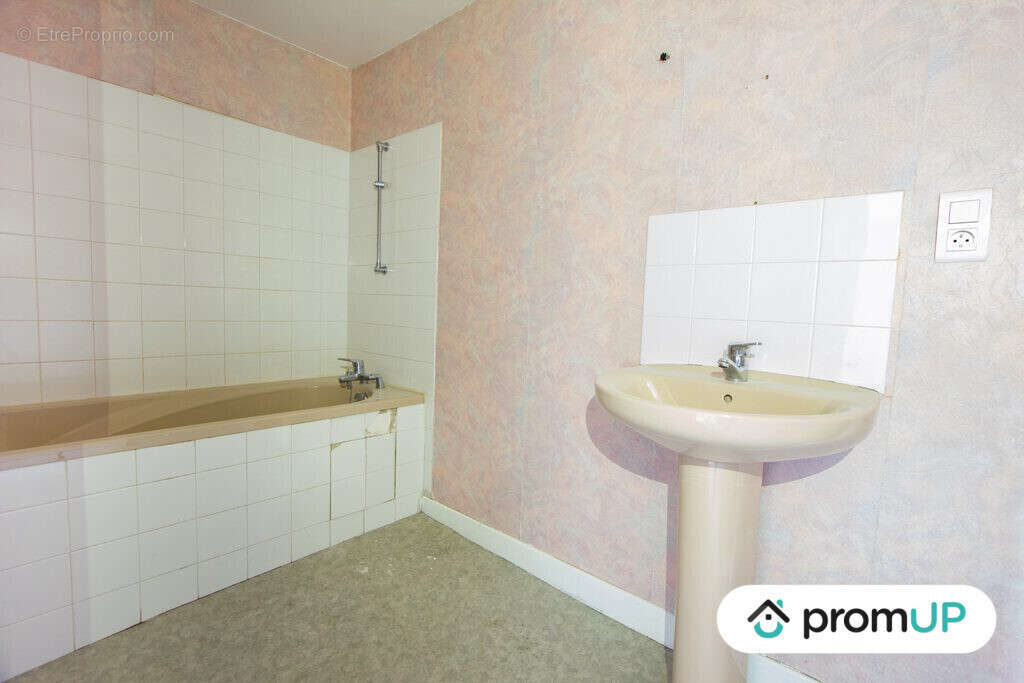 Maison à VILLEFRANCHE-D&#039;ALLIER