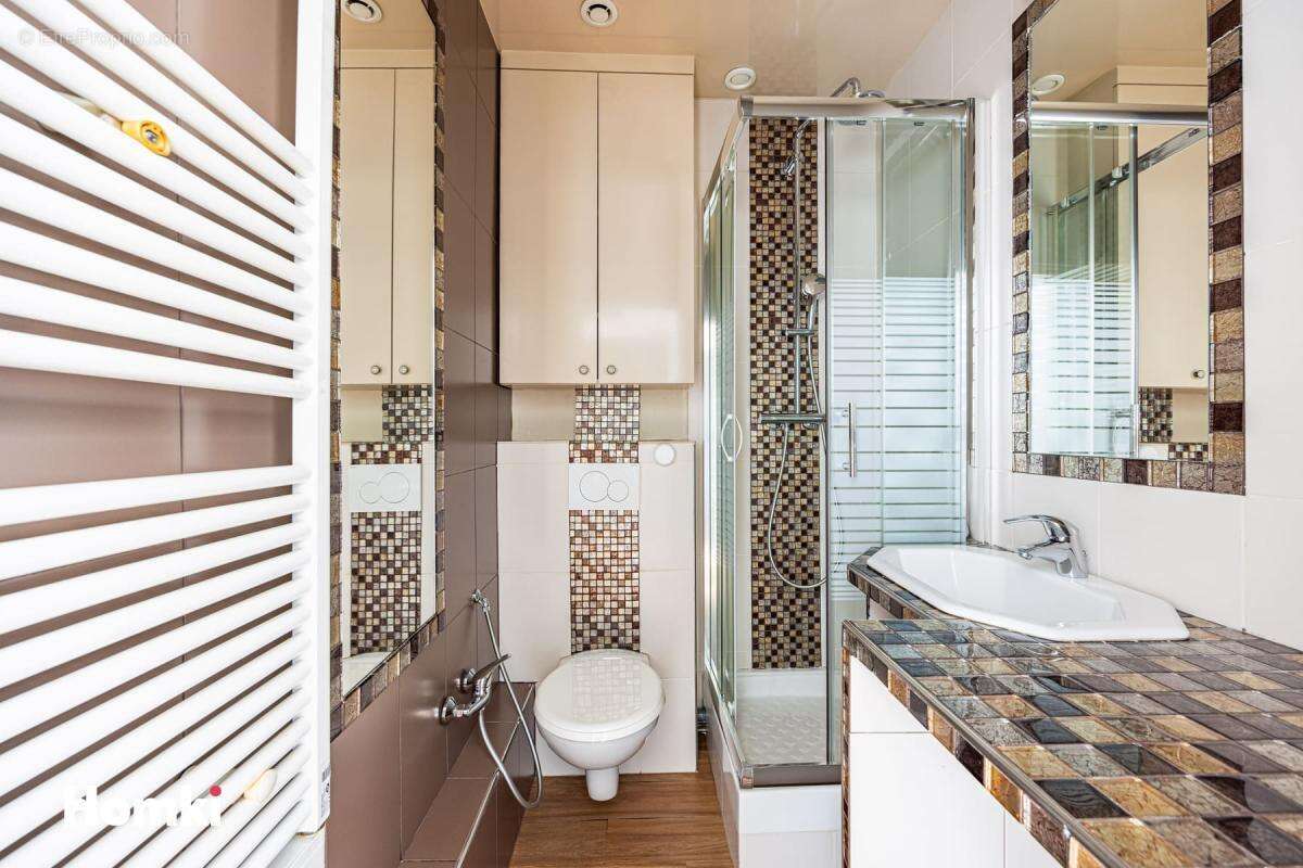 Appartement à PARIS-10E