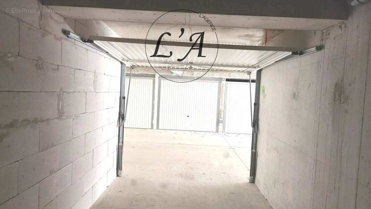 Parking à PIETROSELLA