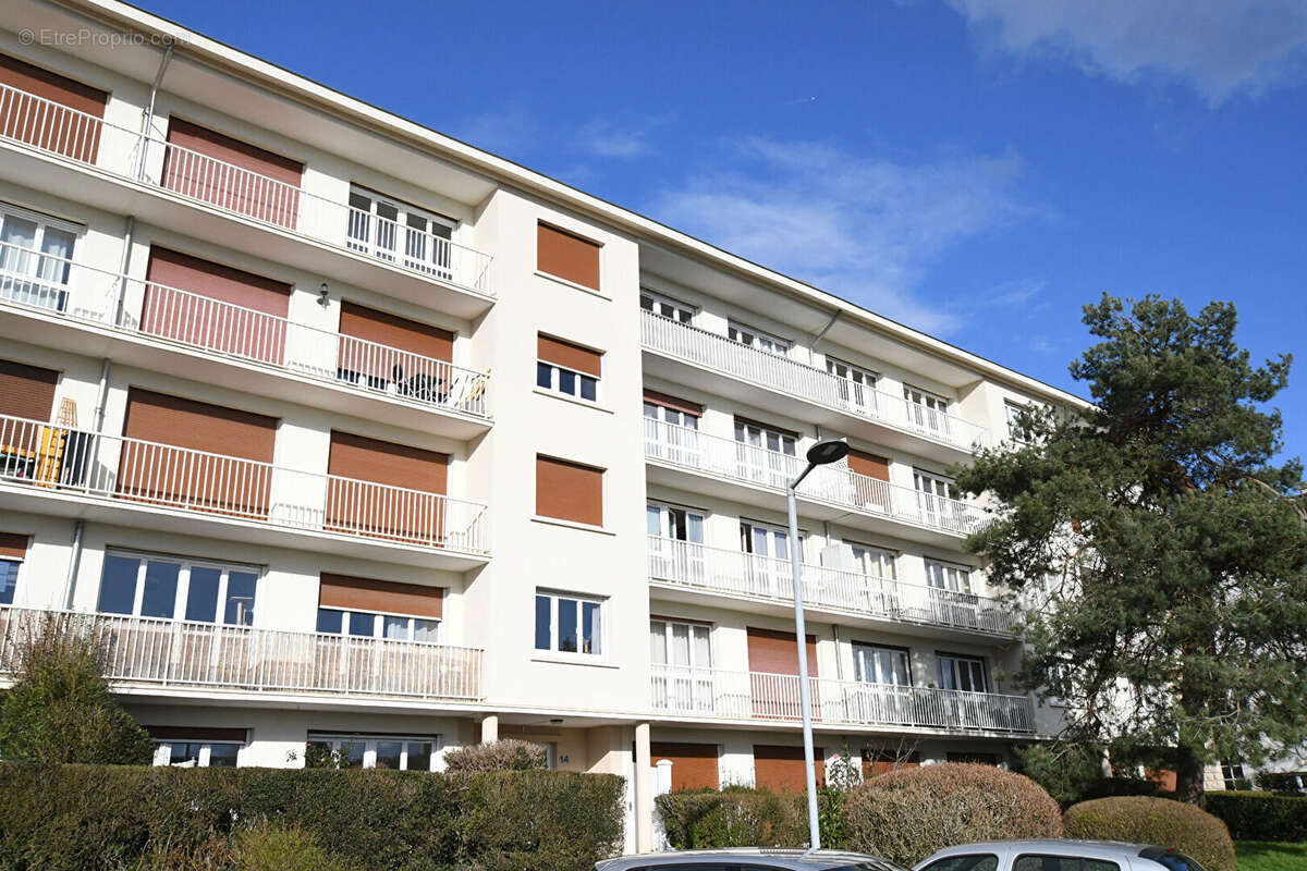 Appartement Bois d'arcy 4 pièces 67,81 m2 + 1 cave + 1 grenier + 1 parking extérieur - photo 18
