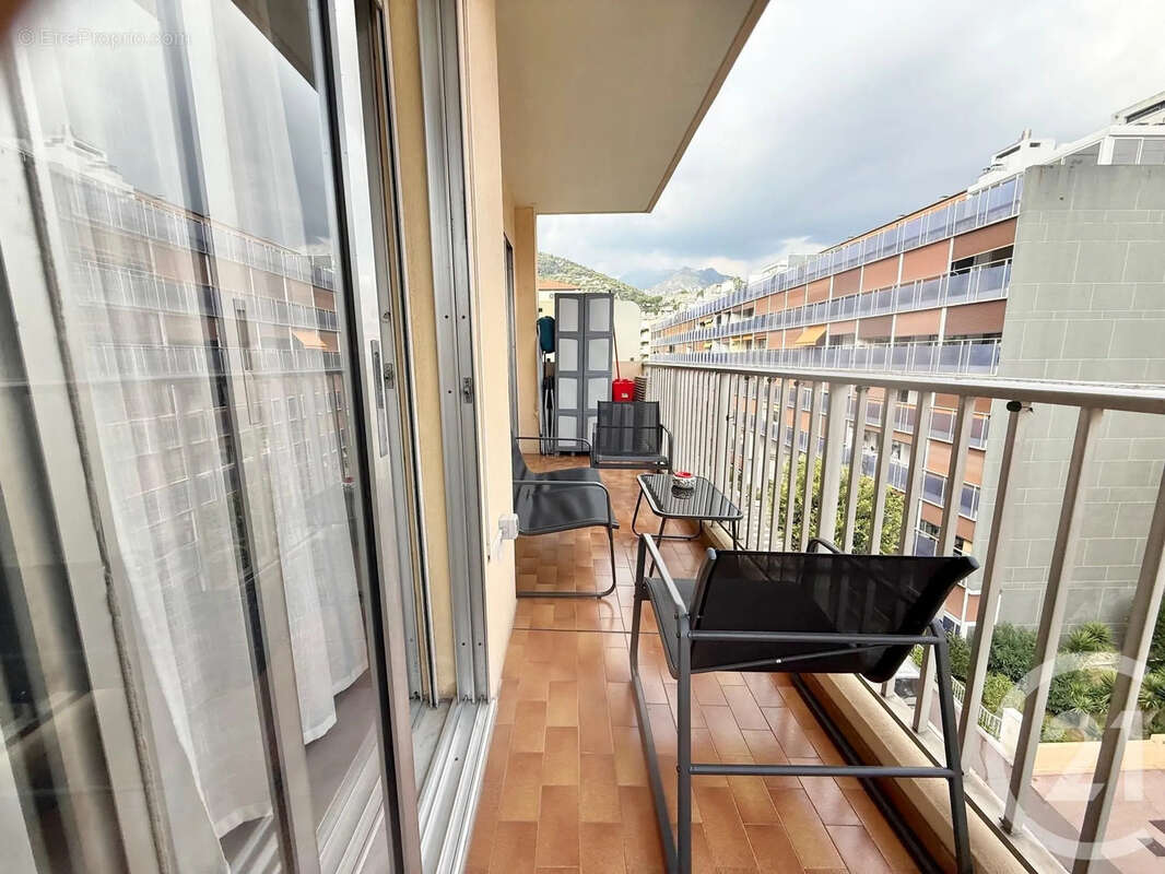 Appartement à ROQUEBRUNE-CAP-MARTIN
