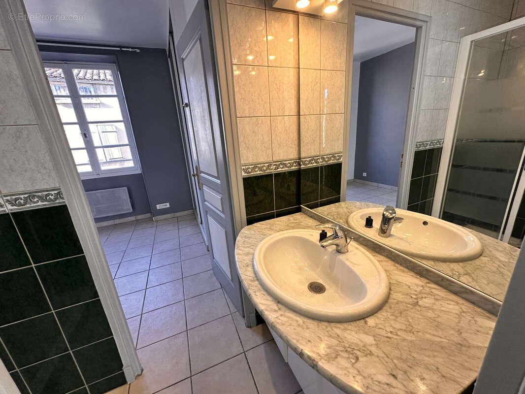 Appartement à PONT-SAINT-ESPRIT