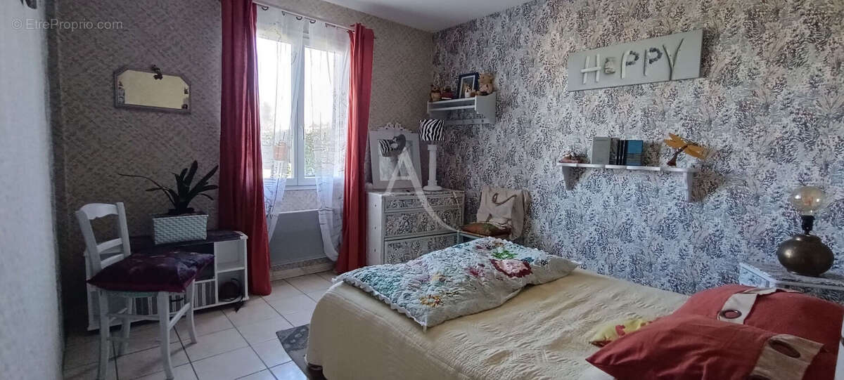 Maison à SAINT-NAZAIRE-SUR-CHARENTE