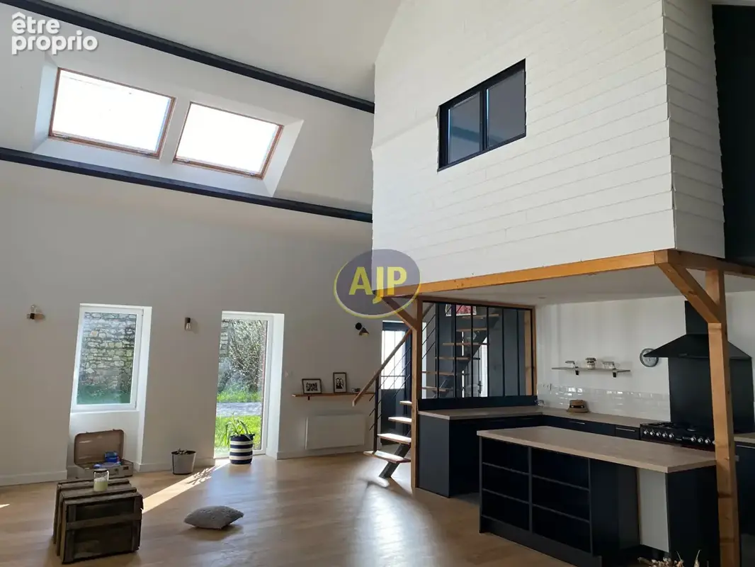 MOUAIS 44590  Maison en pierre 135 m² - 4 chs - piscine - terrain constructible - photo 3