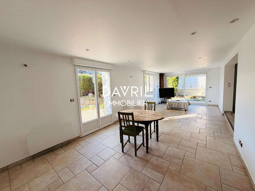 Maison à CONFLANS-SAINTE-HONORINE