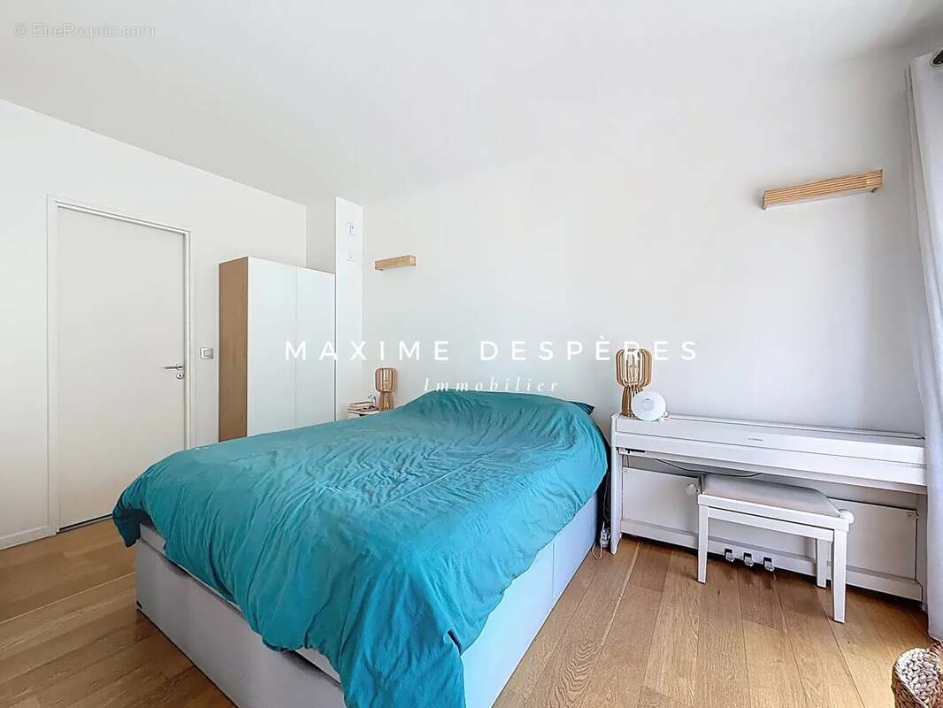 Appartement à NEUILLY-SUR-SEINE