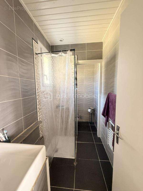 Maison à LE PERRIER