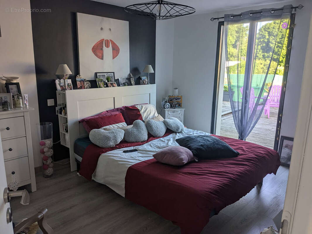 Maison à NAZELLES-NEGRON