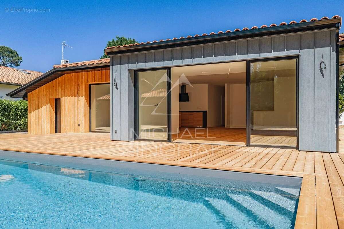 Maison à GUJAN-MESTRAS