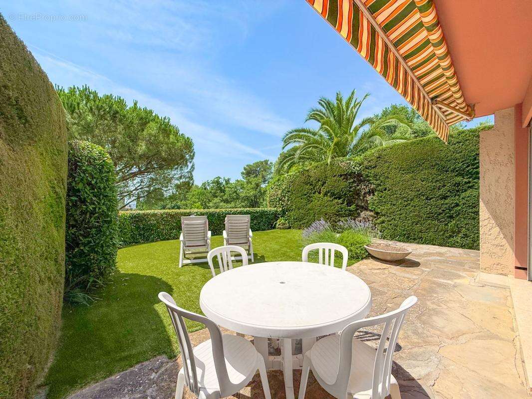 Appartement à VENCE