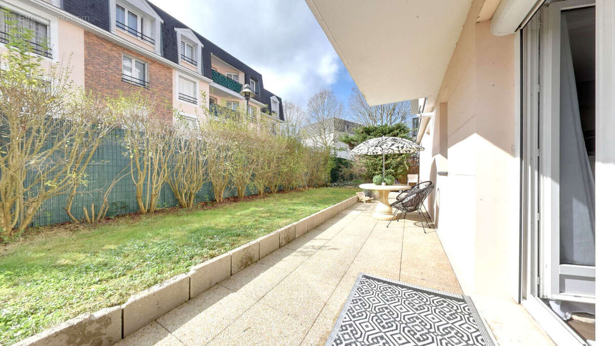 Appartement à ROISSY-EN-BRIE