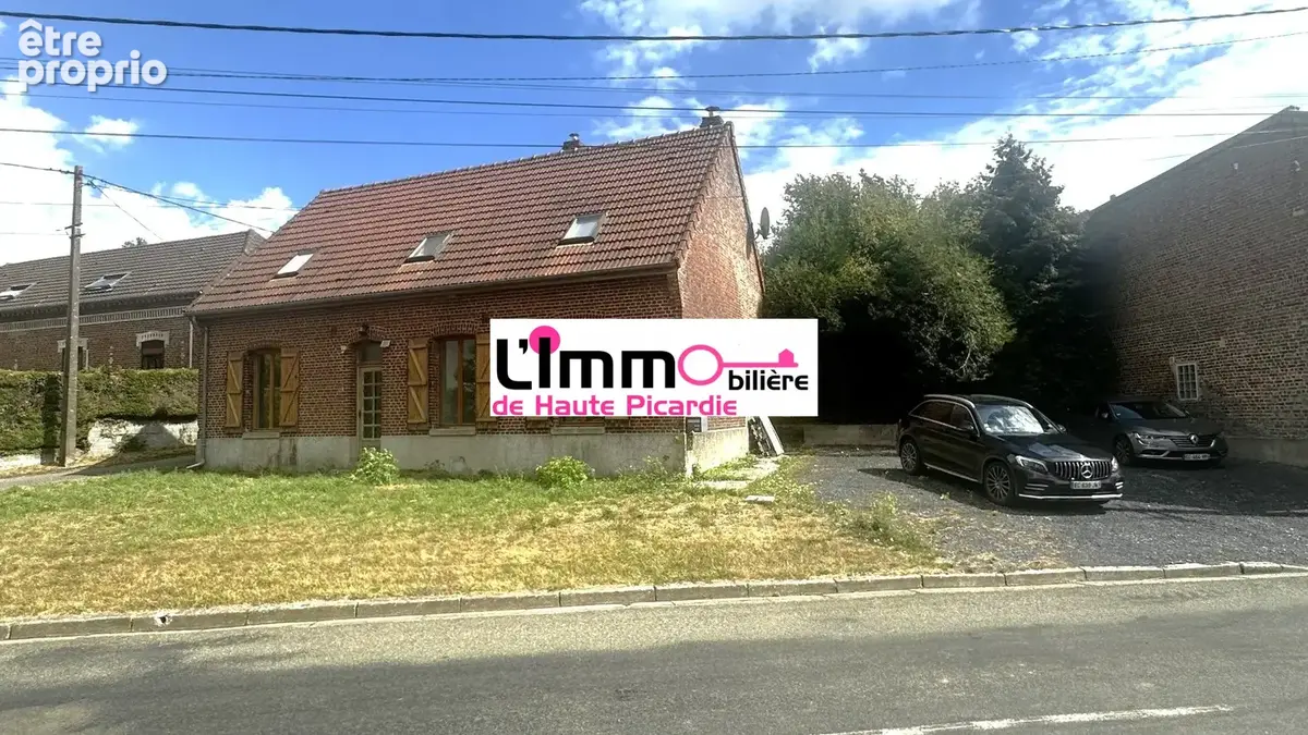 Maison à COMBLES
