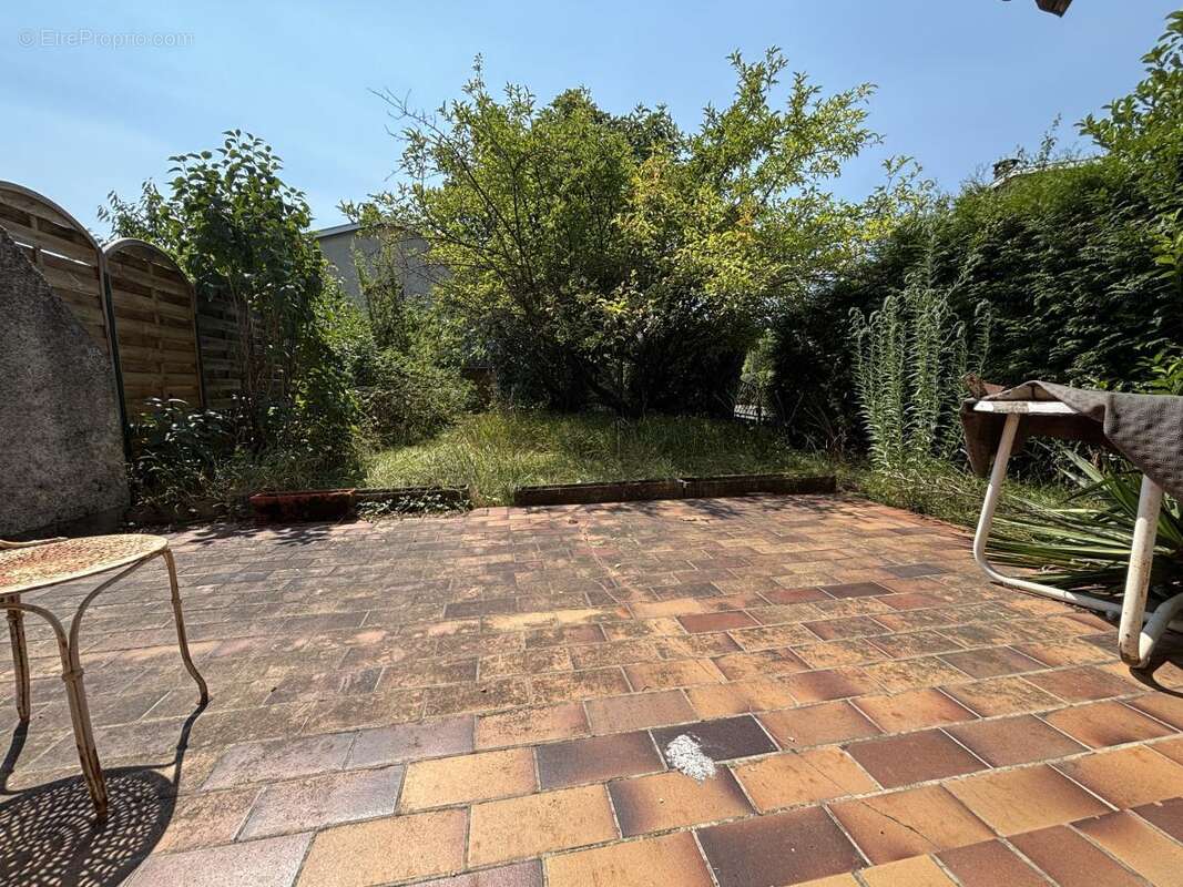 Maison 88 m² à Poisat  - photo 5
