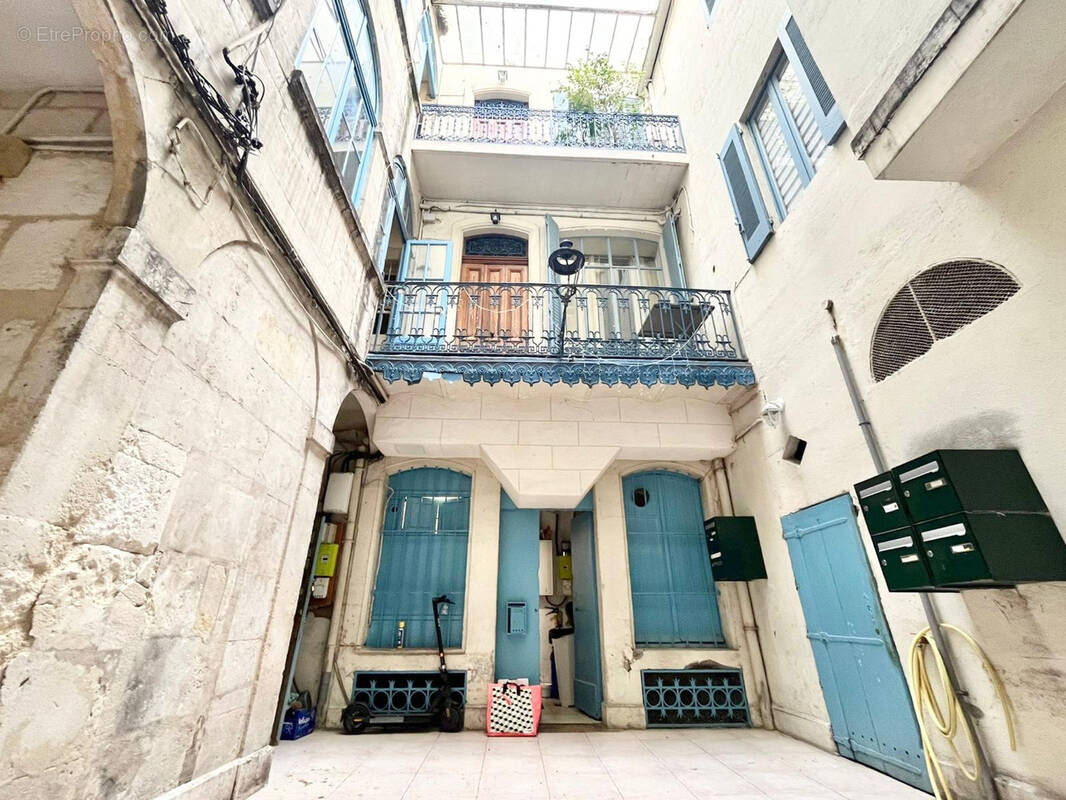 Appartement à NIMES