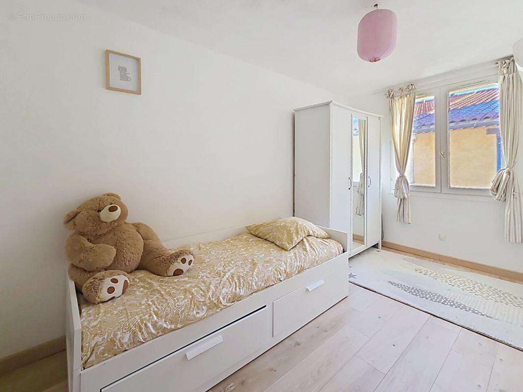 Appartement à LA VALETTE-DU-VAR