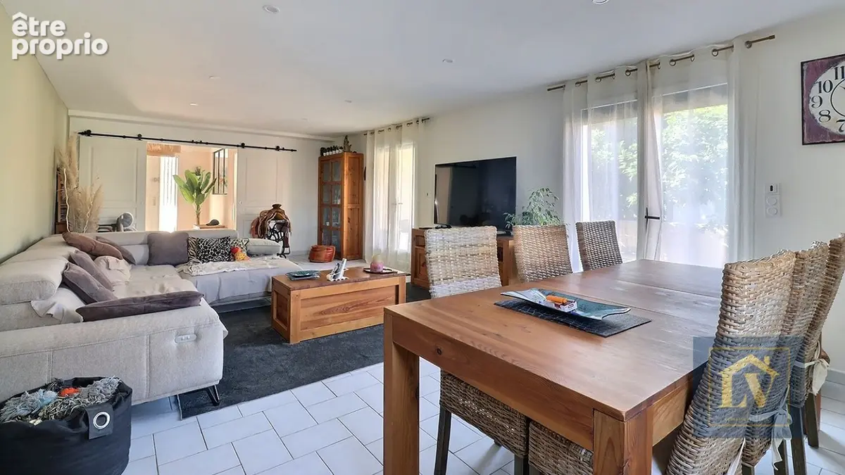 Grande maison familiale de 6 pièces rénovée avec sous sol et jardin - photo 3