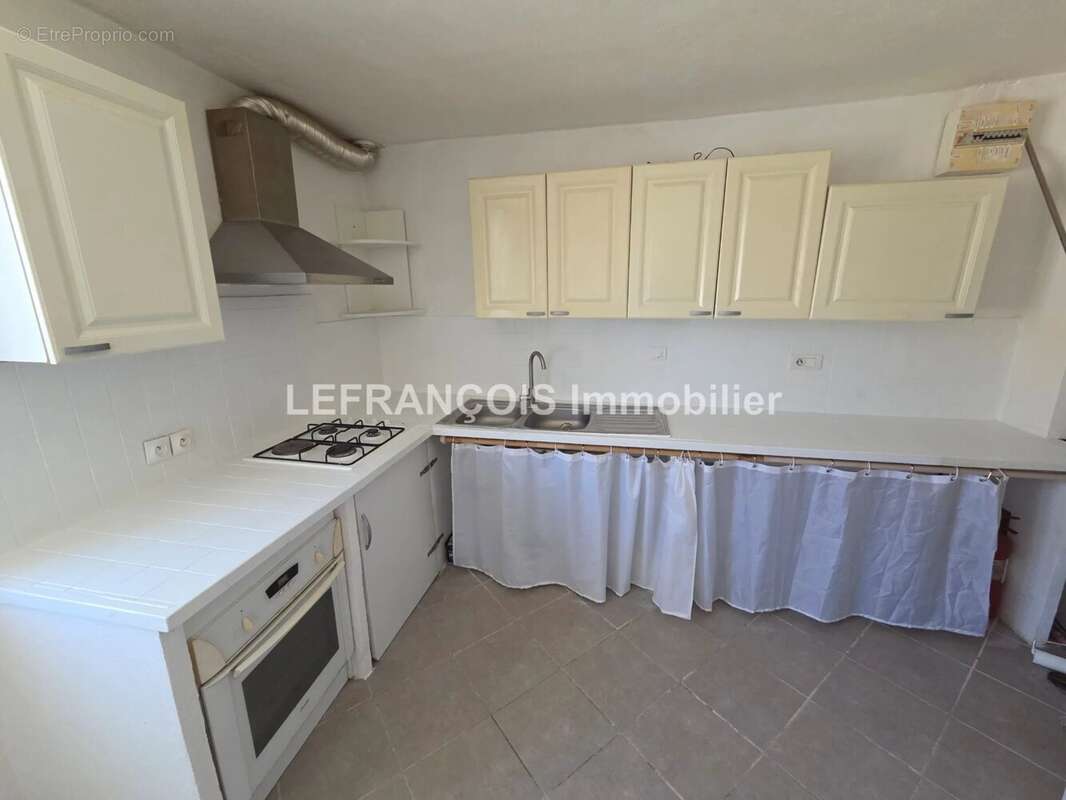 Appartement à SAINT-CEZAIRE-SUR-SIAGNE