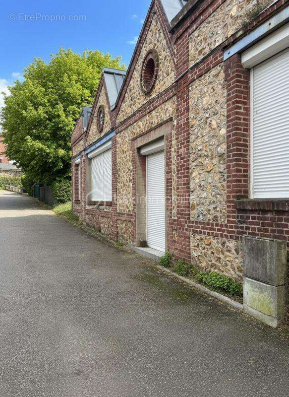Commerce à BRIONNE