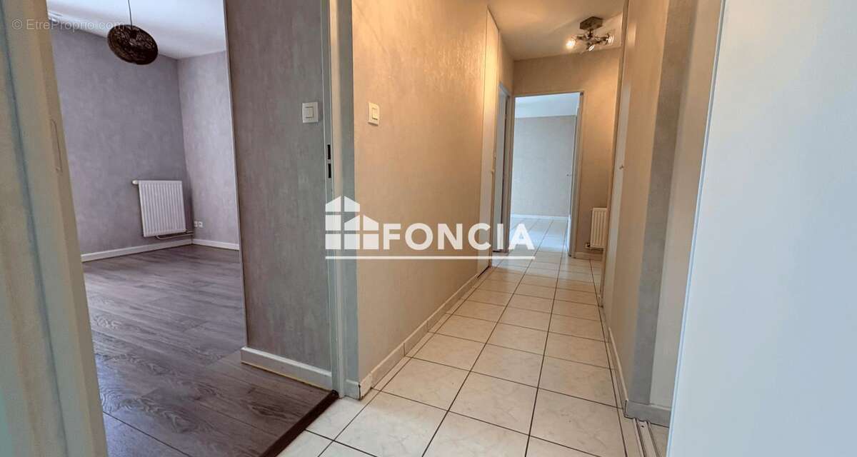 49 ANGERS TYE 3 de 70m2 quartier NEY _ centre Angers à pied - EXCLUSIVITE FONCIA - photo 7
