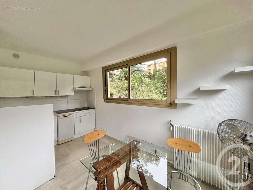 Appartement à ROQUEBRUNE-CAP-MARTIN