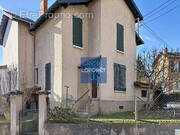 Maison à PIERRE-BENITE