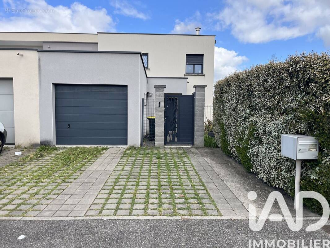 Photo 1 - Maison à SAINT-PRIEST