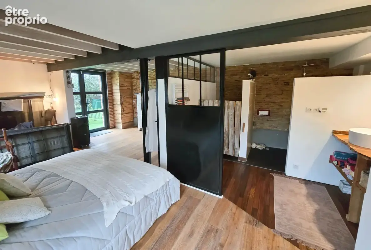 BOURG SAINT BERNARD, Maison atypique de 195 m2 à vendre. - photo 8