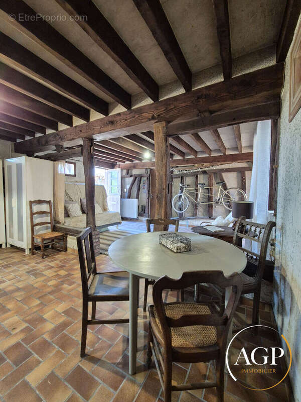 Maison gâtinaise avec dépendances - photo 8