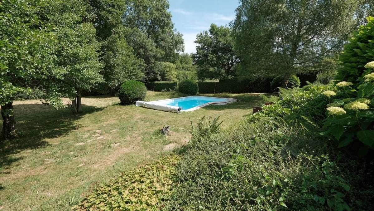 À vendre au cœur du Morvan : maison confortable avec piscine - photo 23