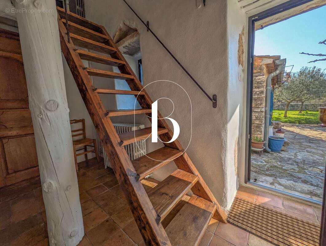 Maison à ORGNAC-L'AVEN