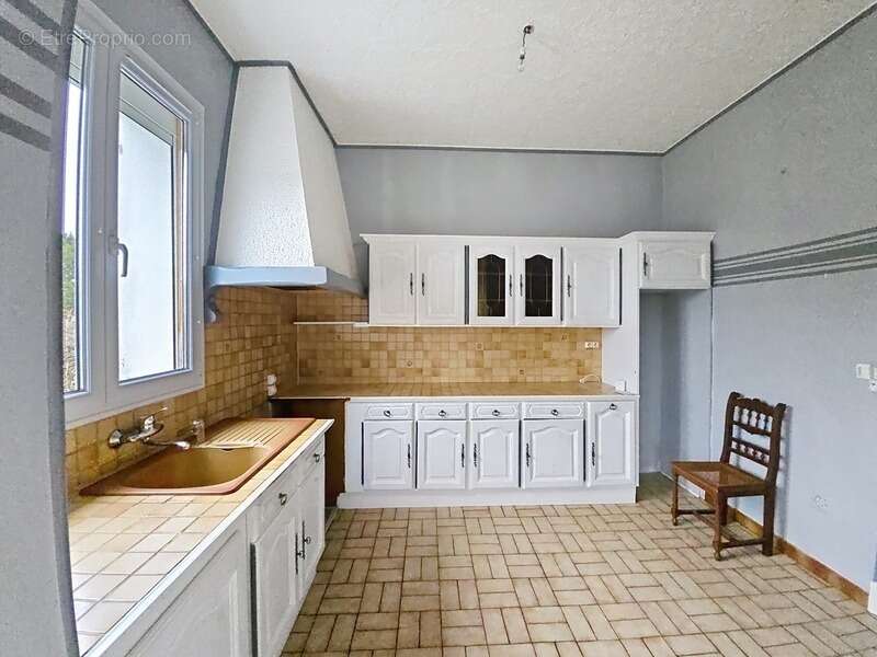 Maison à ANIZY-LE-CHATEAU