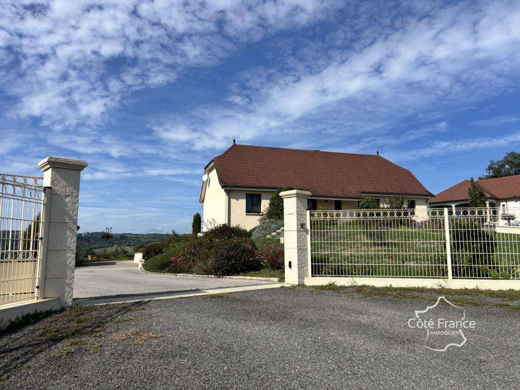 Maison à SAINT-CONSTANT