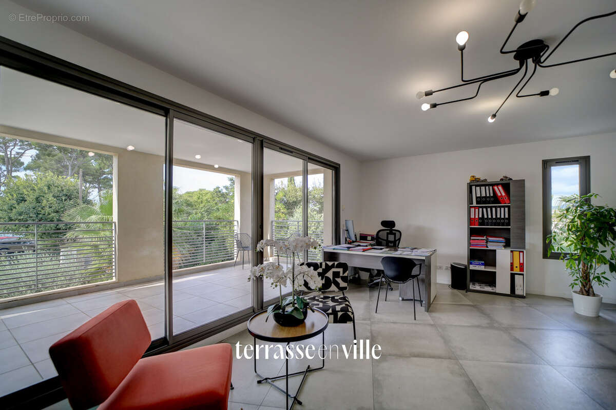 Appartement à SANARY-SUR-MER