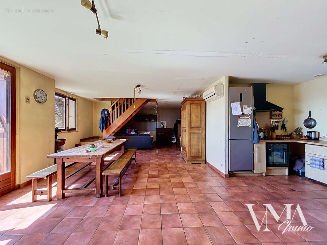 Maison 5 chambres 170m2 - photo 2