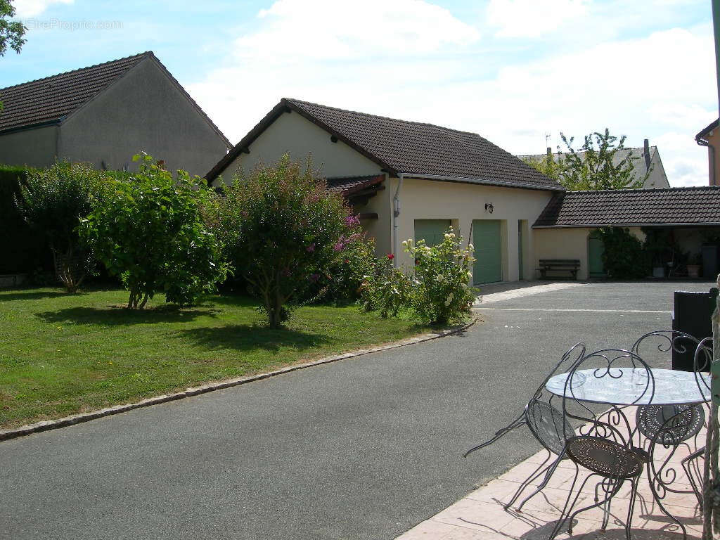 Maison à THIVARS